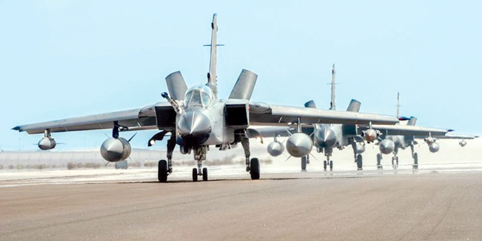 المقاتلات السعودية تصل إلى قاعدة الظفرة للمشاركة في تمرين (مركز الحرب الجوي الصاروخي 2017م) 