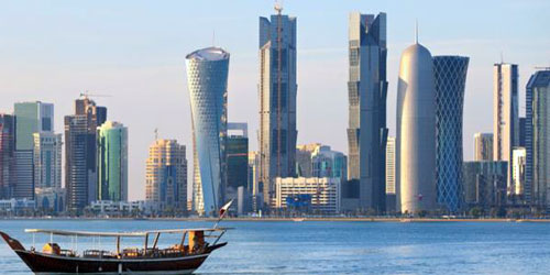 قرقاش: الدوحة تنشد رضا واشنطن وودّ طهران!! 