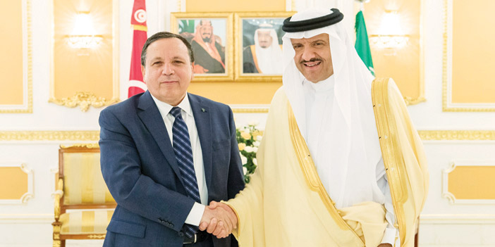  الأمير سلطان مع وزير الخارجية التونسي