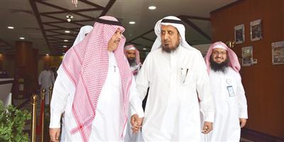 مدير عام تعليم الرياض يكرِّم الفائزين في مسابقات التوعية الإسلامية 