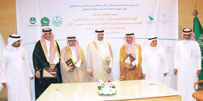  لقطات من المؤتمر الصحفي للأمير سلطان بن سلمان وتوقيعه لعدد من الاتفاقيات ظهر أمس