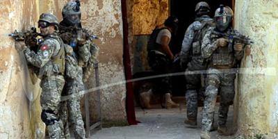 القبض على 5 من كوادر تنظيم داعش الإرهابي في تونس 