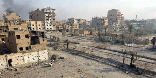 75 قتيلاً في تفجير استهدف نازحين شرق سوريا 