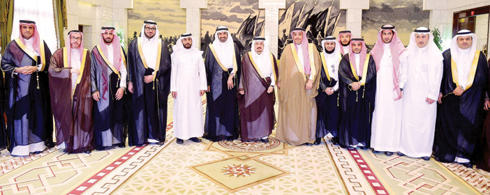  الأمير فيصل بن بندر يستقبل لجنة الموارد البشرية في الغرفة التجارية