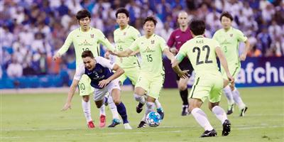 إصابة إدواردو في الركبة.. وفحص طوكيو يحدد نوعيتها 