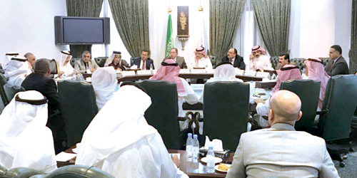  جانب من حضور حلقة النقاش