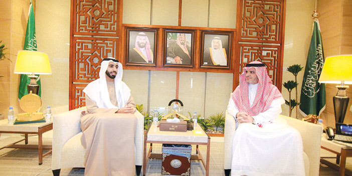 وزير التعليم يلتقي السفير الإماراتي لدى المملكة 