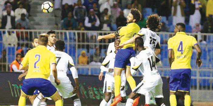  مباراة النصر والاتحاد خرجت بإيقاف أربعة لاعبين دفعة واحدة