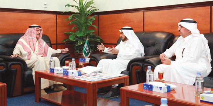   رئيس التحرير خلال استقباله وفد مجلس إدارة الجمعية التعاونية للتشغيل والصيانة