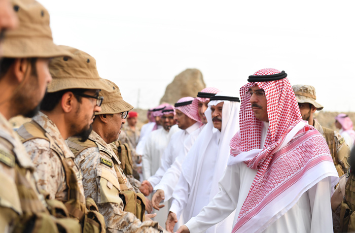 وزير الثقافة والإعلام يلتقي المرابطين في الحد الجنوبي