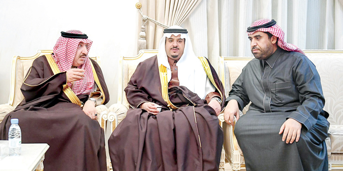  نائب أمير منطقة الرياض معزياً أسرة المقيرن