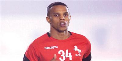 ليبان عبدي أول محترفي الاتفاق في الشتوية.. والشهري يفتح ملف الطائي 