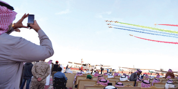 صقور السعودية وفرسان الإمارات يتألقون في سماء الرياض 