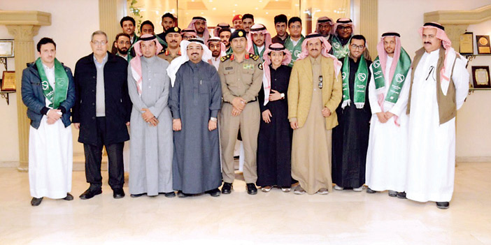   اللواء القريش والبنيان مع الوفد الزائر