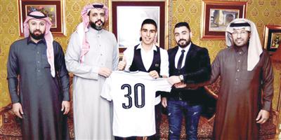 الشباب يوقع مع اللافي عقداً لمدة 3 سنوات 