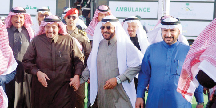    سموه خلال جولته بمخيم ربيعنا صحي