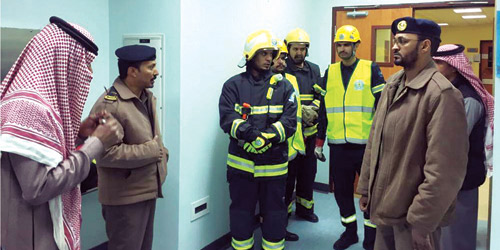  أثناء الجولة على مكاتب أحد القطاعات الحكومية