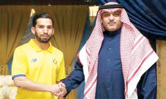 رئيس النصر يوقع مع الثلاثي الأجنبي الجديد 