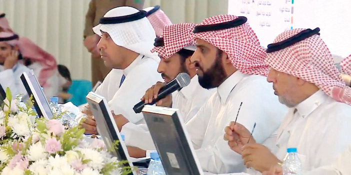  خلال المزاد