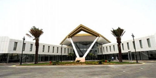 تحطّم طائرة شراعية بالثمامة ووفاة قائدها ومرافقه 