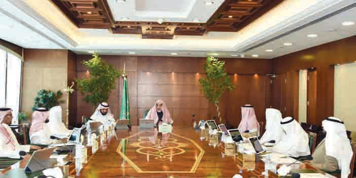 وزير الشؤون الإسلامية يرأس اجتماع لجنة التعاملات الإلكترونية 