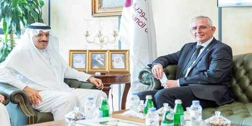 بحث تعميق الشراكة بين المملكة والدنمارك 