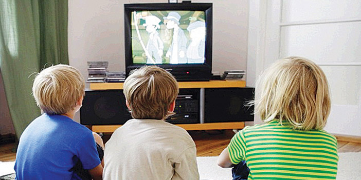 إفراط الأطفال في مشاهدة التلفاز يزيد عاداتهم السلبية عند البلوغ 