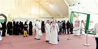 288 مؤلفاً ومؤلفة على منصات التوقيع بمعرض الكتاب 