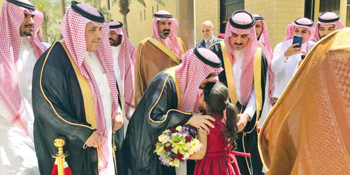  الأمير فيصل بن بندر يدشن مشروع القافلة