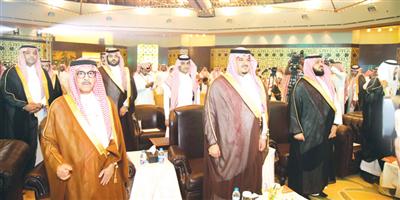 نائب أمير منطقة الرياض يزف 80 عريساً من منسوبي «حركيّة» 