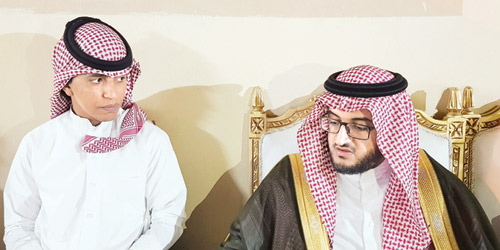  محافظ الدلم يزور سعود آل عمار