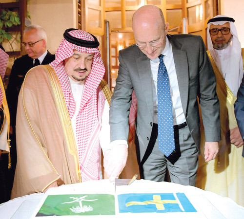 أمير منطقة الرياض يحضر حفل سفارة السويد 