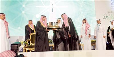 الأمير بدر بن سلطان رعى حفل تخريج الدفعة 12 من طلبة جامعة الجوف 