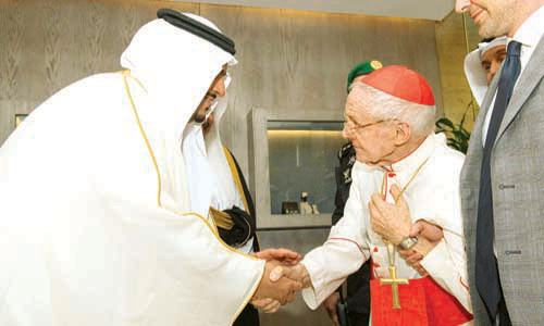  الأمير محمد بن عبدالرحمن مستقبلاً رئيس المجلس البابوي