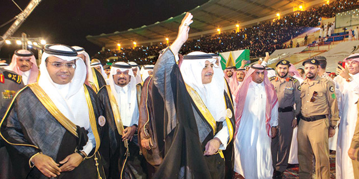 الأمير فهد بن سلطان يرعى حفل تخريج الدفعة الـ(12) من طلاب وطالبات جامعة تبوك 