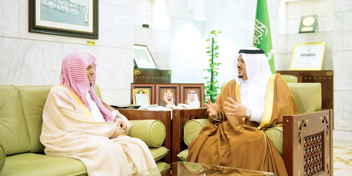  نائب أمير منطقة الرياض خلال استقباله العميد السبيعي