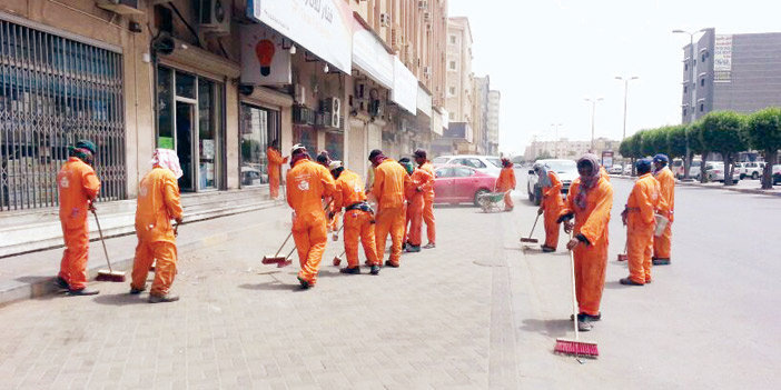  جانب من حملة تنظيف شوارع الجبيل