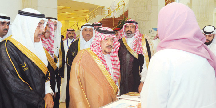  أمير منطقة الرياض يفتتح معرض يوم المهنة