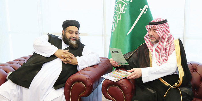  السديري استقبل طاهر أشرفي