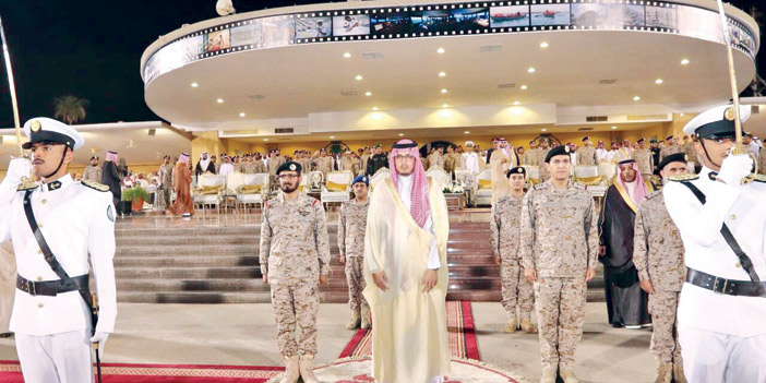  لحظة وصول الأمير أحمد بن فهد مقر الحفل