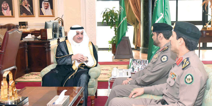  سموه خلال استقباله الأهالي