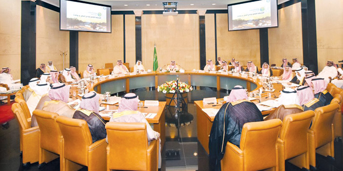 أمير منطقة الرياض خلال ترؤسه الاجتماع الثالث لهيئة تطوير الرياض: 