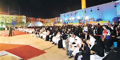 30 حافلة لنقل زوار احتفالات العيد بساحات منطقة قصر الحكم 