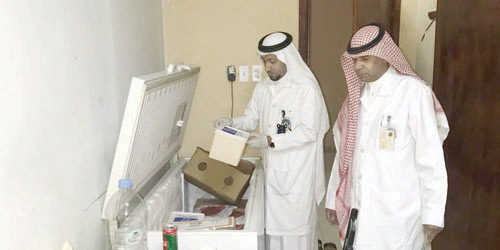   مراقبو البلدية أثناء الجولة