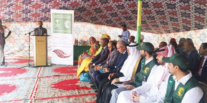  توزيع 100 طن من التمور هدية المملكة إلى موريتانيا