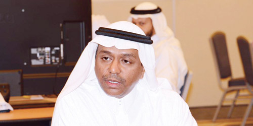  د. مشاط يلقي كلمته