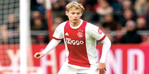 تعقّد صفقة انتقال دي يونغ إلى برشلونة 