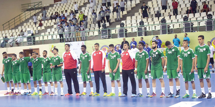  صورة لبعثة المنتخب السعودي لكرة اليد للشباب