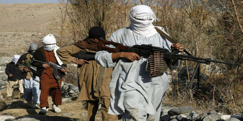 أكثر من 120 قتيلاً في اشتباكات بين داعش وطالبان شمال أفغانستان 