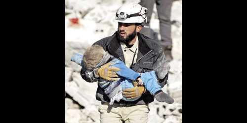 «الخوذ البيضاء».. من الأنقاض إلى المهجر 